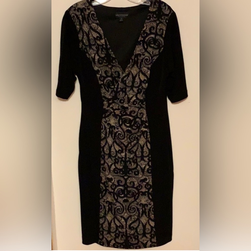 Dress- Black Wrap V Neck, Short Sleeved - slimming front design Women’s Size 10
